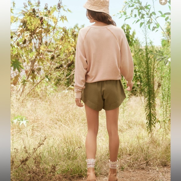 THE GREAT - Picture 3 of 9